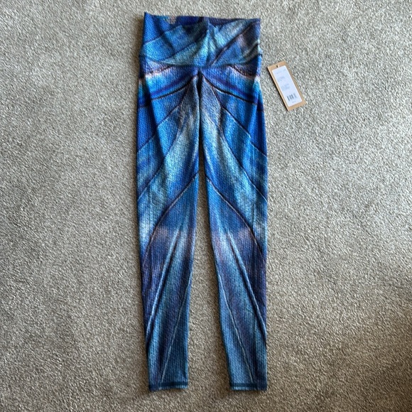 NWT Niyama Sol Morpho Leggings - Picture 4 of 9
